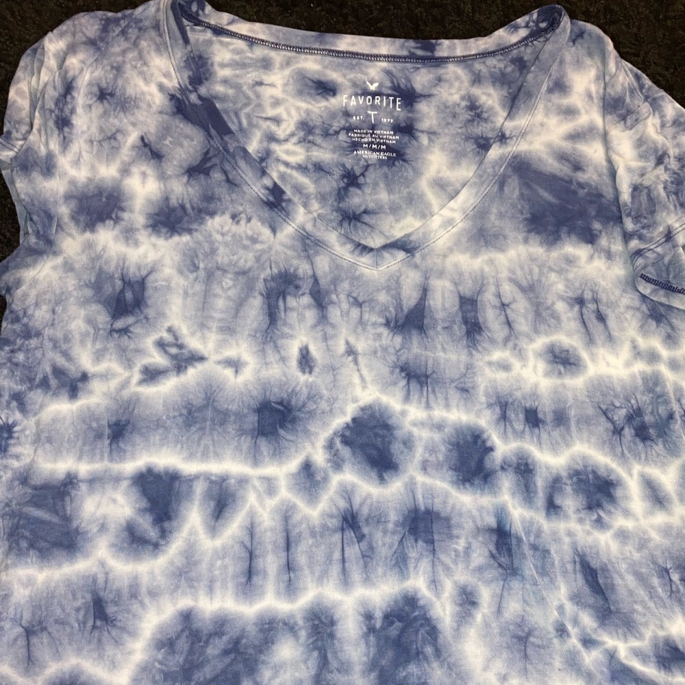 American Eagle tee